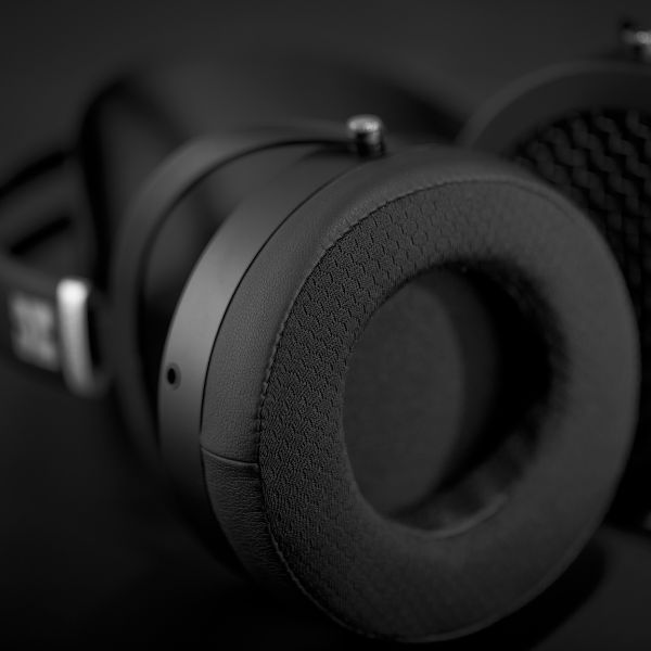  HIFIMAN SUNDARA - Auriculares con cable estéreo de alta  fidelidad magnéticos planares de tamaño completo para estudio y audiófilos  (negro) : Electrónica